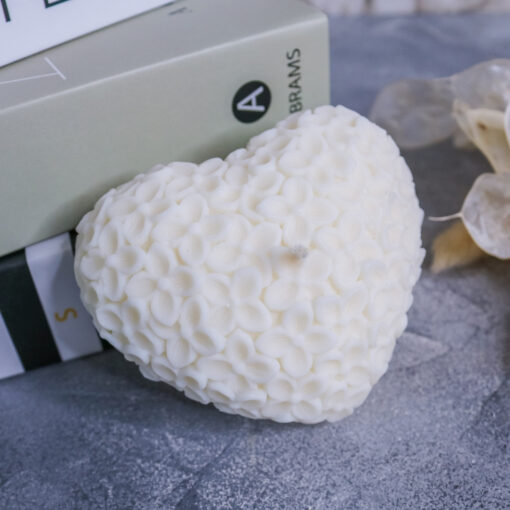 Handmade Kerze Blumenherz Rapswachs