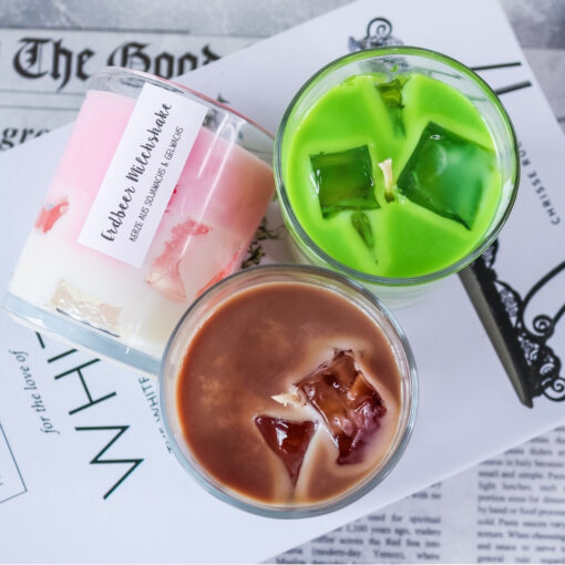 Getränke Kerze mit Eiswürfeln - Erdbeere - Iced Matcha Latte - Iced Coffee Lattee - Sojawachs und Gelwachs – Bild 2