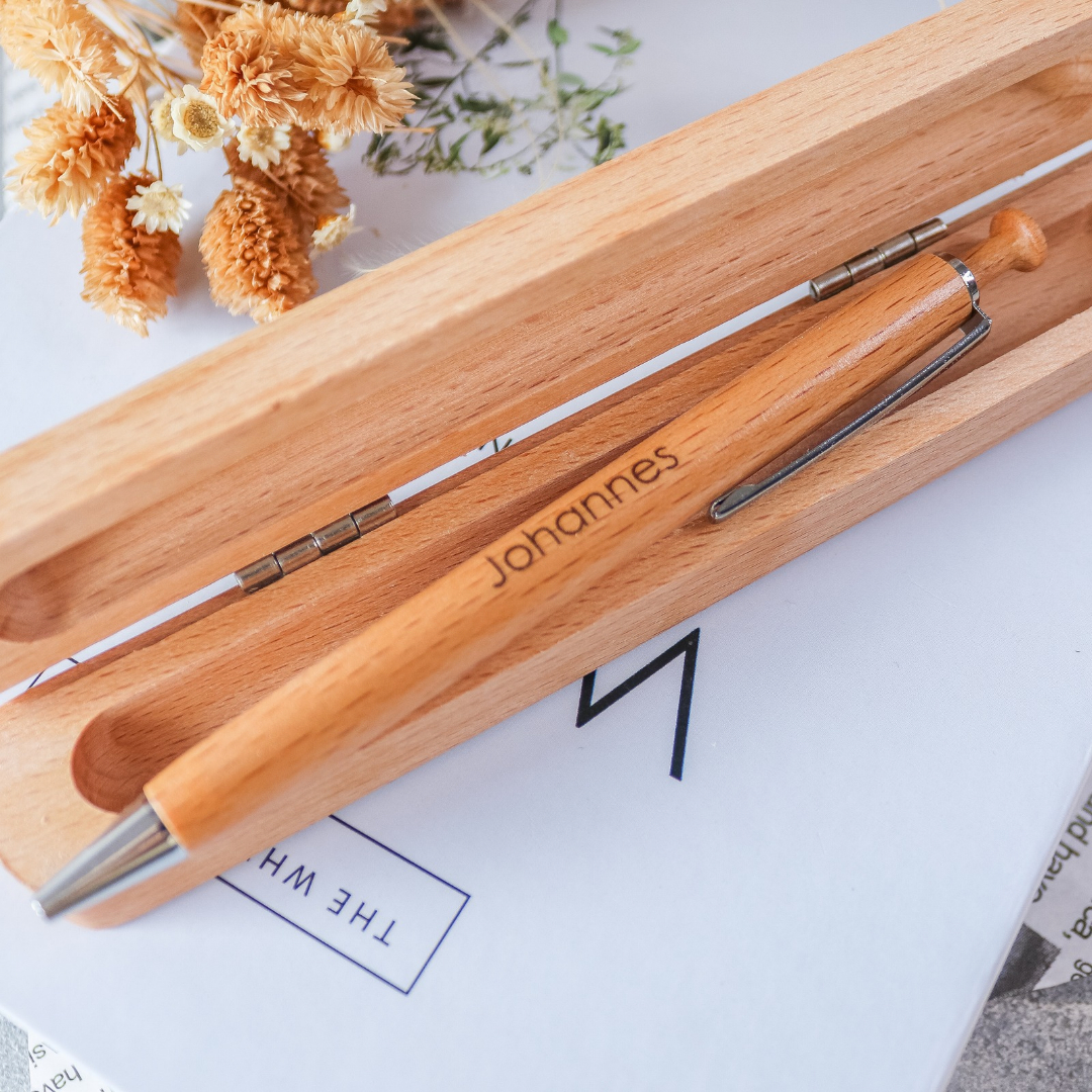Kugelschreiber mit Etui & Gravur - personalisiert mit Name - Geschenk Papa Vatertag – Bild 2