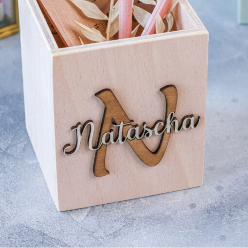 Stiftehalter Holz Initiale - Schreibtisch - personalisierbar mit Name - Stiftebox - Geschenk Einschulung – Bild 3