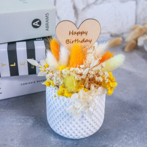 Vase strukturiert aus Raysin - dekoriert mit Trockenblumen - Deko Hygge Geschenk Mitbringsel – Bild 4
