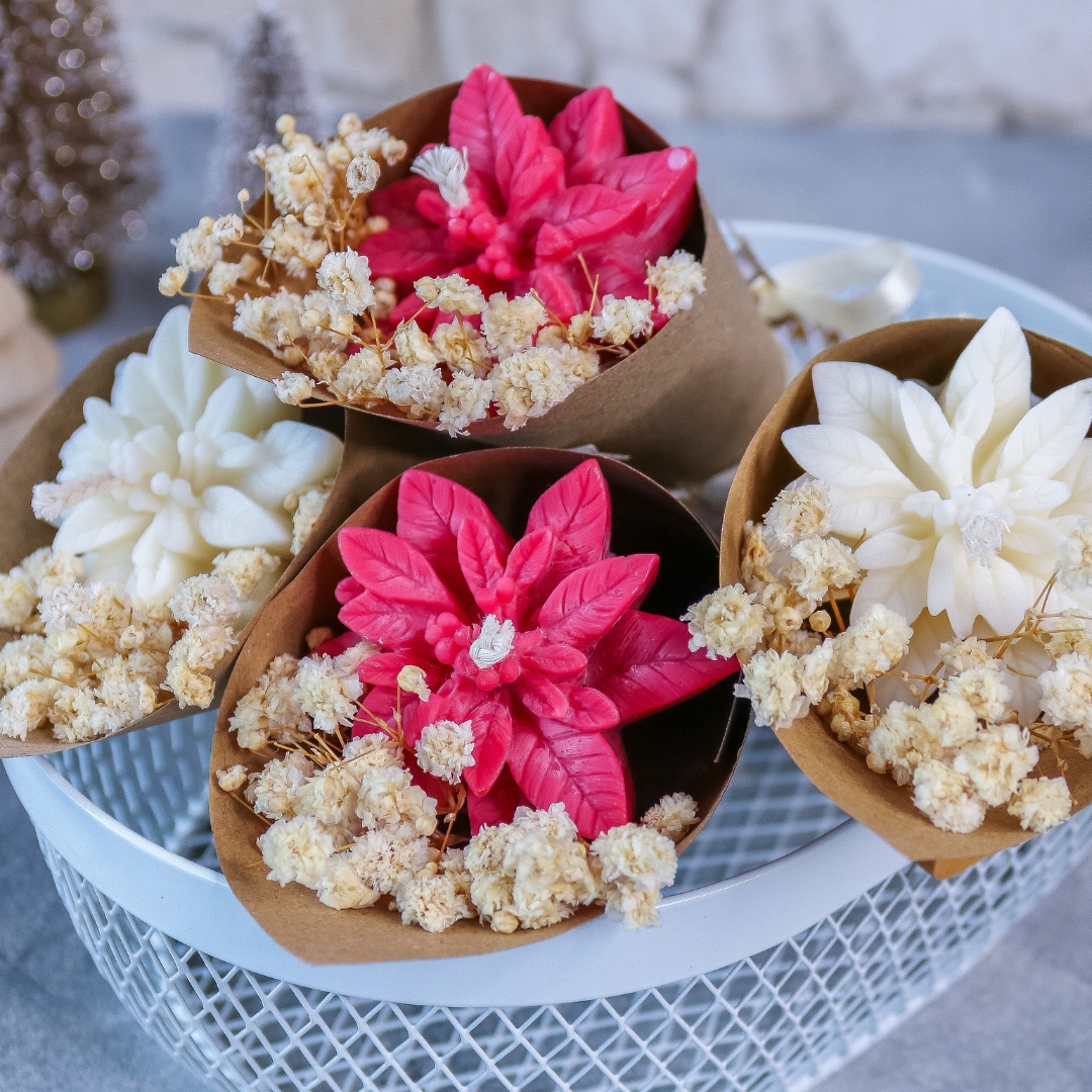 Blumenstrauss Weihnachtsstern Kerze Rapswachs - Geschenk Weihnachten Mitbringsel – Bild 6