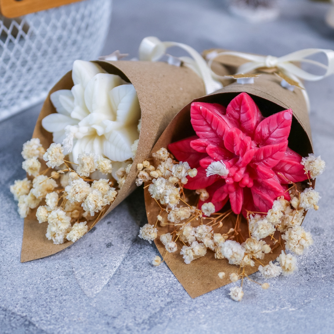 Blumenstrauss Weihnachtsstern Kerze Rapswachs - Geschenk Weihnachten Mitbringsel – Bild 3