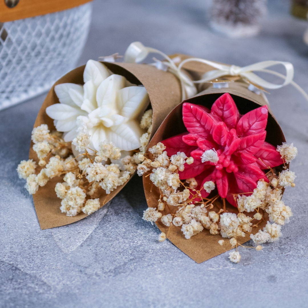 Blumenstrauss Weihnachtsstern Kerze Rapswachs - Geschenk Weihnachten Mitbringsel – Bild 4