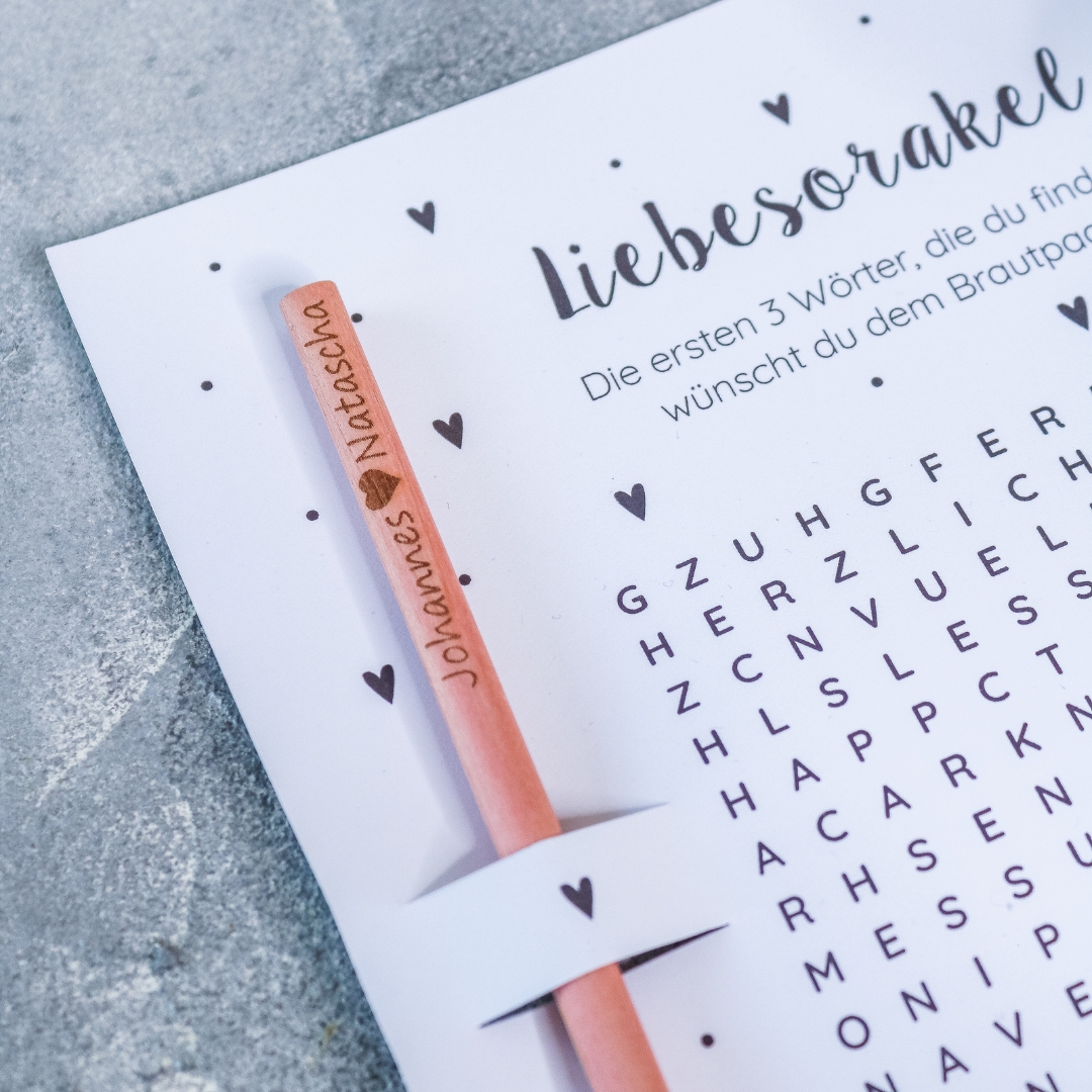 Liebesorakel Geschenkkarte mit Bleistift - personalisiert mit Name - Brautpaar Hochzeit Hochzeitsspiel Gastgeschenk – Bild 6