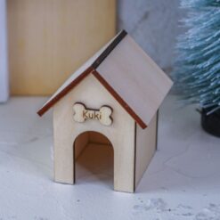 Hundehütte aus Holz personalisiert für Wichtel Zubehör Wichtelhaus Wichteltür