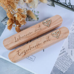 Kugelschreiber mit Etui & Gravur - personalisiert mit Name - Geschenk Lehrerin Erzieherin Abschied Schule Kindergarten – Bild 2