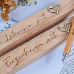Kugelschreiber mit Etui & Gravur - personalisiert mit Name - Geschenk Lehrerin Erzieherin Abschied Schule Kindergarten – Bild 6