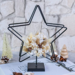 Stern aus Metall dekoriert mit Trockenblumen - Dekoration Winter Weihnachten – Bild 10