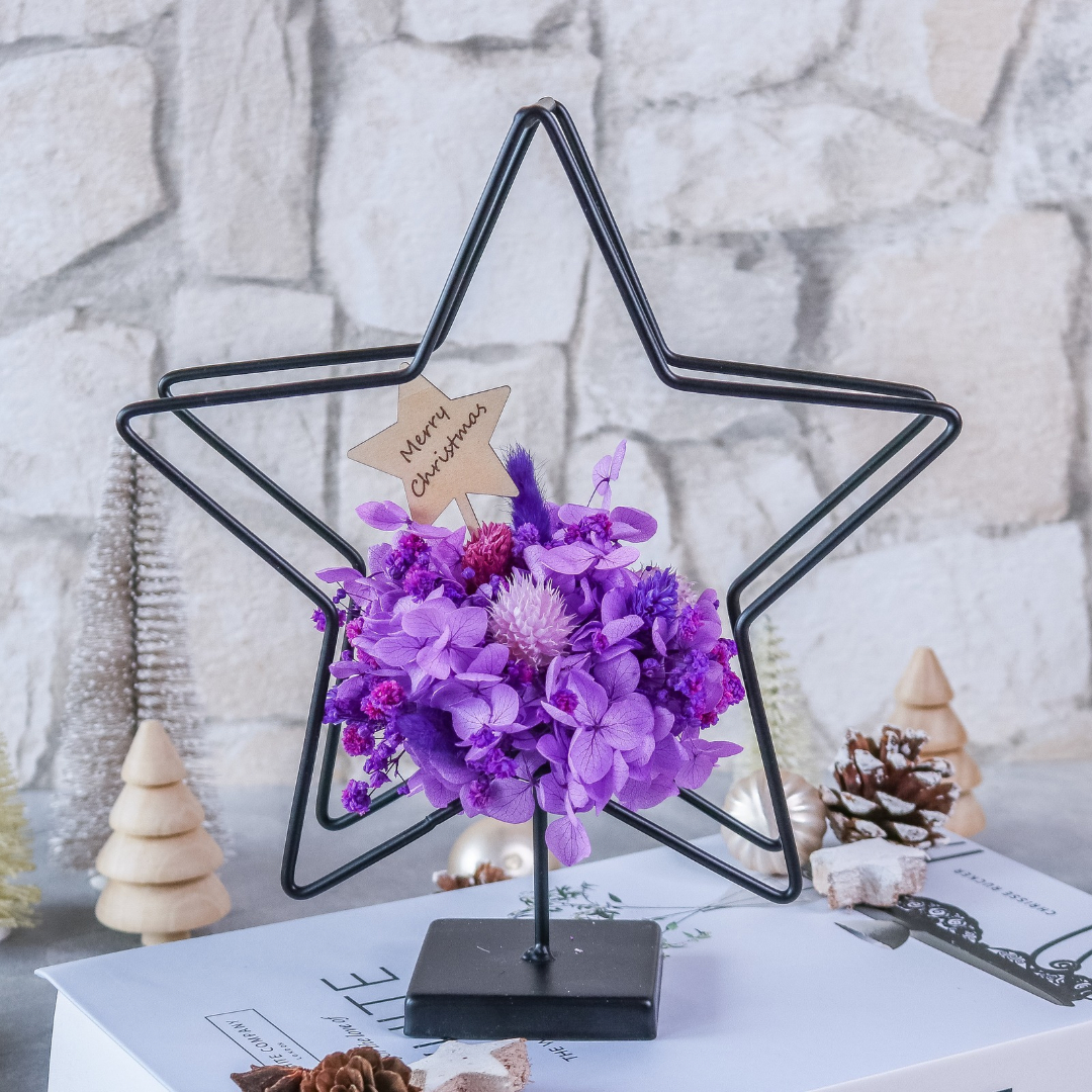 Stern aus Metall dekoriert mit Trockenblumen - Dekoration Winter Weihnachten – Bild 7